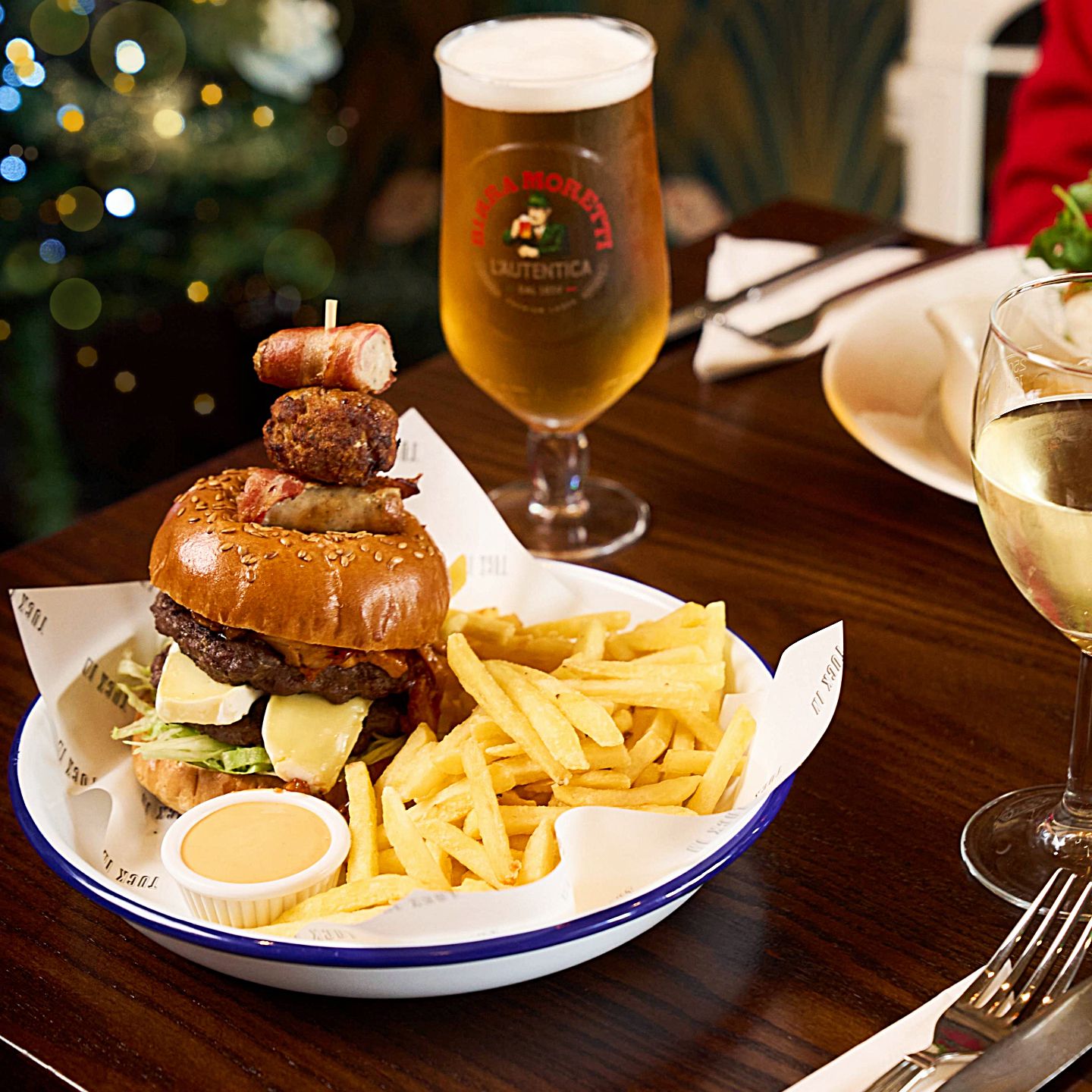 Festive Lunch & Dinner at The Grayling Great Yarmouth in Great Yarmouth